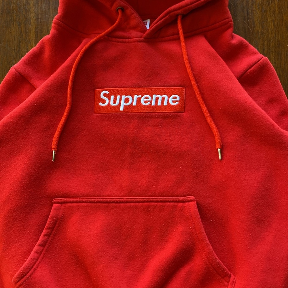 Supreme Red Hoodie - Picture 3 of 17